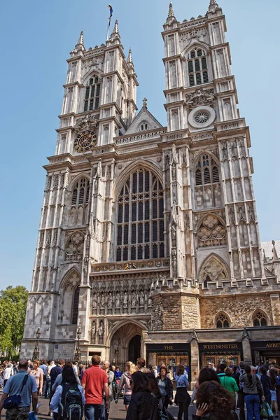 Fachada occidental de la Abadía de Westminster en Londres — Foto de Stock