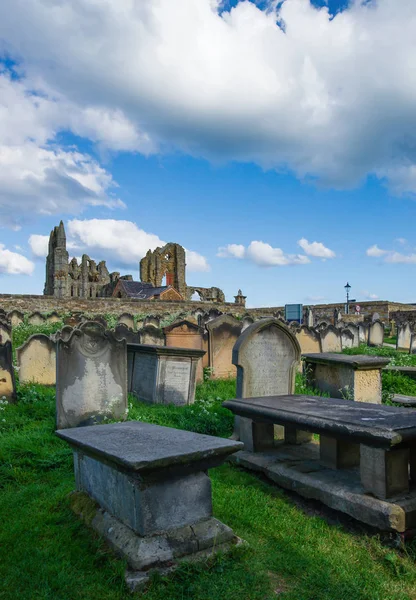 Whitby Churchyard and Cemetery North Yorkshire Reino Unido — Foto de Stock