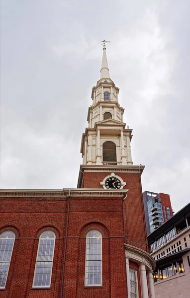 Park Street Church en el centro de Boston en Estados Unidos — Foto de Stock