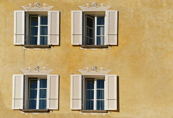 Ascona Ticino İsviçre evde Windows — Stok fotoğraf