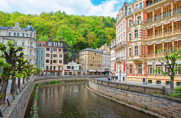 Luxury Grand Hotel Pupp and Promenade with Tepla River — Stock Photo, Image