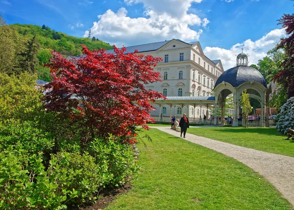 Park Colonnade em Karlovy Vary — Fotografia de Stock
