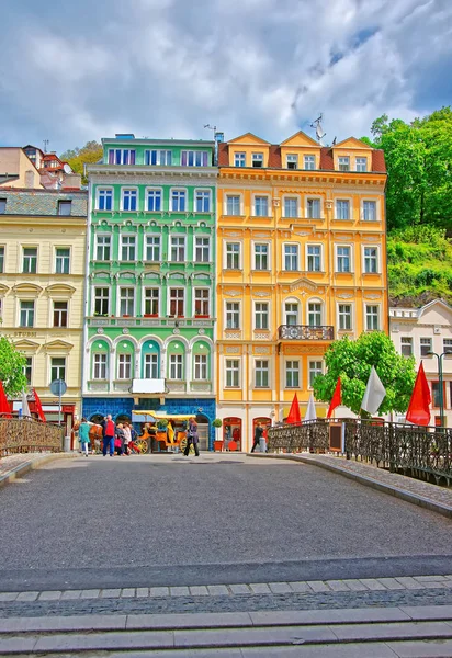 Promenade and historical street Karlovy Vary — Stock Photo, Image
