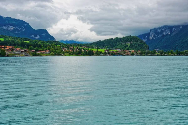 Panorama na góry Jeziora Brienz i Brienzer Rothorn Berno szwajcarskie — Zdjęcie stockowe