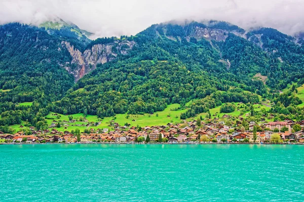 Panorama z góry Jeziora Brienz i Brienzer Rothorn Berno szwajcarskie — Zdjęcie stockowe