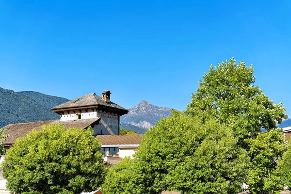 Casa no resort caro em Ascona da Suíça — Fotografia de Stock