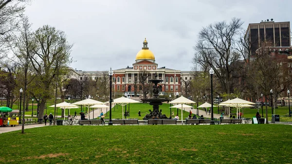 Staatliche bibliothek von massachusetts im boston common park — Stockfoto