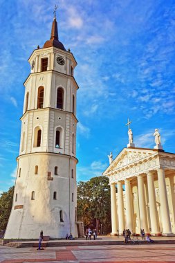 Katedral Meydanı ve çan kulesi eski şehir merkezi, Vilnius
