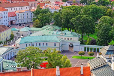 Vilnius Cumhurbaşkanlığı Sarayı rooftops görünümü