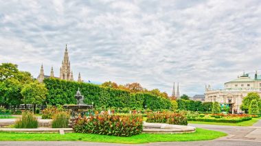 Volksgarten veya insanlar Bahçe bir Viyana Hofburg Sarayı