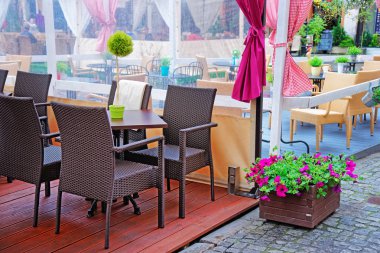 Sokak eski Pazar Meydanı Poznan restoranda