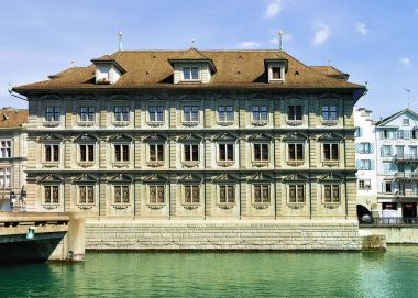 Eski Belediye Binası, Limmat Zürih İsviçre