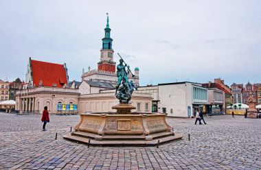 Eski Pazar Meydanı Poznan tarihinde Neptün Çeşmesi