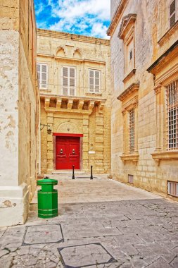 St Dorothy manastır Mdina, kapı