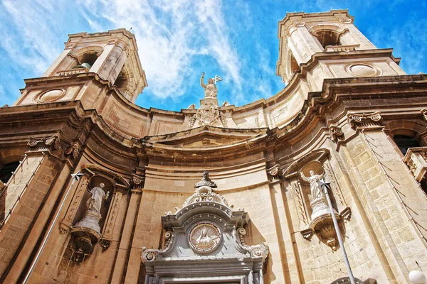 Fachada de Basílica de Santo Domingo en La Valeta — Foto de Stock