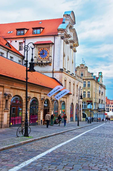 Brukowanej ulicy Paderewskiego w starego miasta Poznania — Zdjęcie stockowe