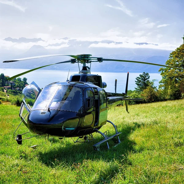 Helicóptero en Lavaux de Suiza —  Fotos de Stock