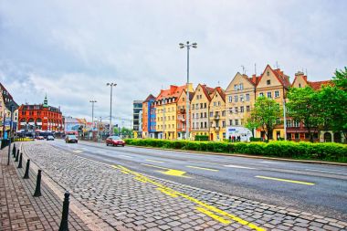 Üniversite Kütüphanesi ve sokaklar Wroclaw