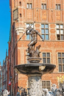 Neptün uzun çarşı Meydanı Gdansk Yaylası girişindeki nitelikli anıt