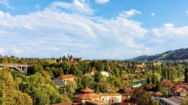 Kirchenfeld bridge Tarih Müzesi ile Panorama ve Aare Nehri Bern