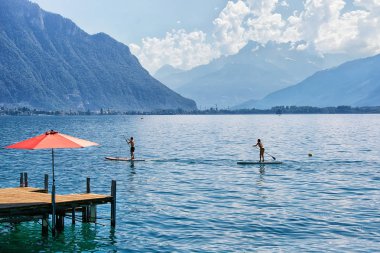Cenevre Gölü Montreux Standup kürek tahtada Çift