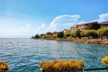 Cenevre Gölü Vevey içinde binalar