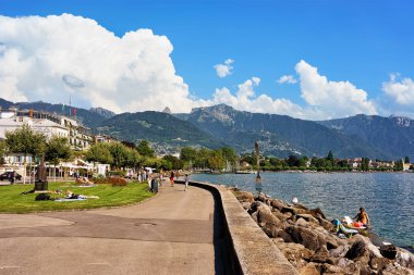Cenevre Gölü Vevey içinde dolgu insanlara