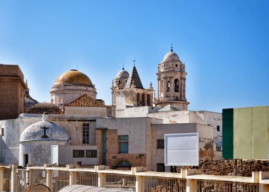 Cadiz katedralde eski şehir merkezi, Cadiz, Endülüs, İspanya.