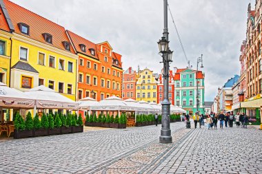 Pazar Meydanı Wroclaw insanlarda