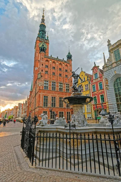 Neptune fountain at Old City Hall and Dlugi Square Gdansk — Stock Photo, Image
