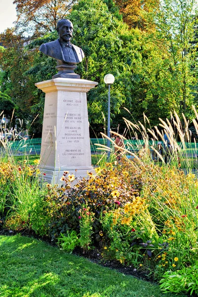 Statue of Gustave Ador president of Switzerland — Stock Photo, Image