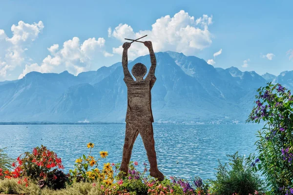 Gambar manusia di Jenewa Lake di Montreux — Stok Foto