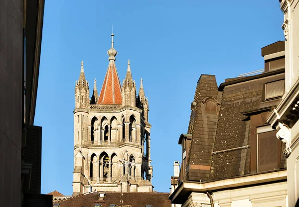 Torre della Cattedrale di Notre Dame a Losanna Svizzera — Foto Stock