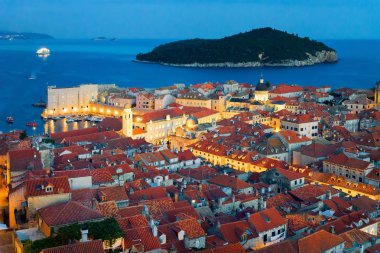 St Blaise kilise Dubrovnik ile Adriyatik Denizi ve eski şehir