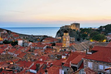 Dubrovnik Adriyatik Denizi ve eski şehirde on Sunset
