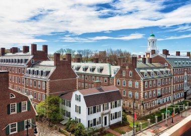 Kennedy Caddesi Cambridge Ma ABD'de Harvard Üniversitesi alanında