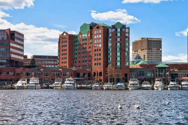 Yelkenli tekneler Charles River Boston MA ile Pier 6