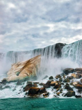 Bize Bahar Niagara Falls