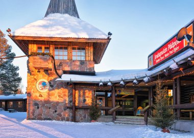 Noel Baba Noel Baba Köyü Lapland adlı ana postane