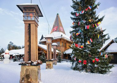 Santa Claus Office ve kardan adam Noel Baba Köyü Lapland