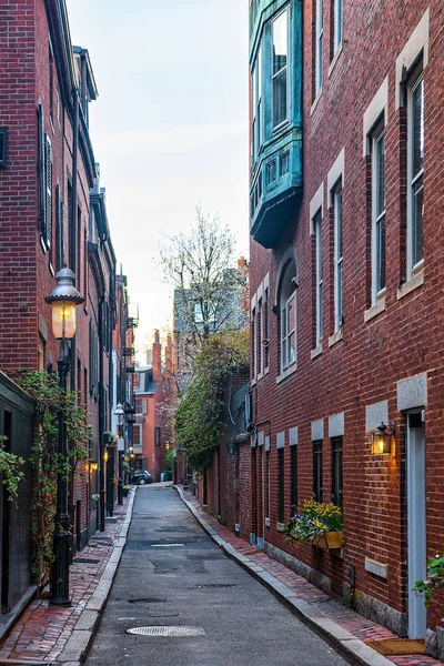 Patio trasero en el barrio Beacon Hill en el centro de Boston MA —  Fotos de Stock