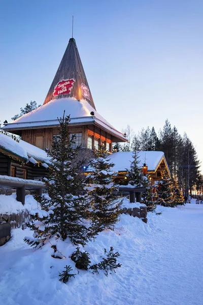 Weihnachtsmann-Büro im Weihnachtsmann-Dorf Lappland — Stockfoto