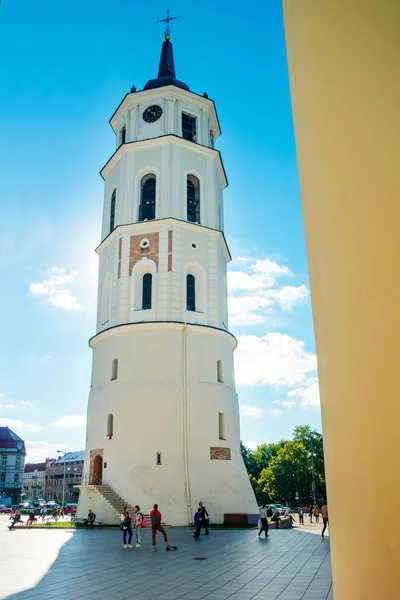 Katedrális tér, harangláb, Vilnius történelmi központja — Stock Fotó