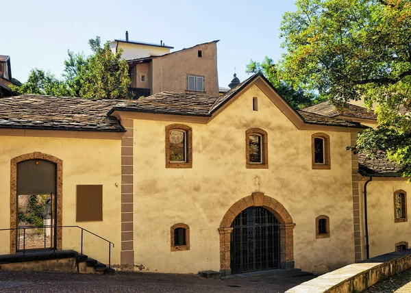 Architettura edilizia nel centro storico di Sion Vallese Svizzera — Foto Stock