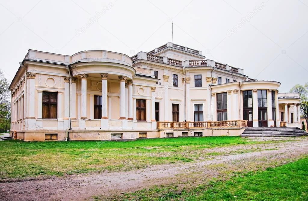 Tyshkevich manor of Traku Voke public park in Vilnius