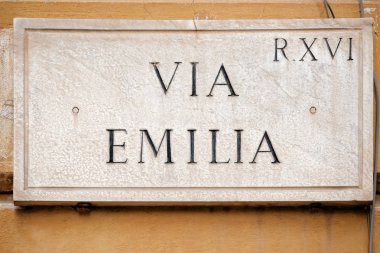 Via Emilia sokak tabelada Roma duvar