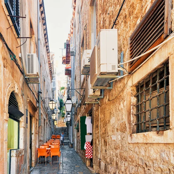 Calle abierta terraza cafetería Dubrovnik — Foto de Stock