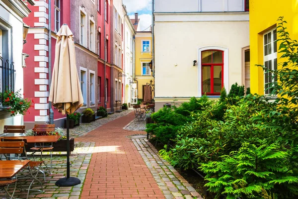Backyard at historical center in Riga Baltic — Stock Photo, Image