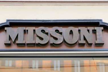 Pencere Roma Missoni işareti Caddesi'nde alışveriş