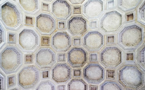 Decoração do teto da Basílica de Sant Andrea em Mântua — Fotografia de Stock